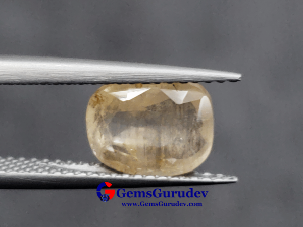 Yellow Sapphire (Pukhraj) - 2.57 Carats